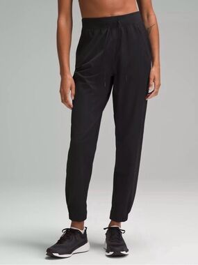 Lululemon license to train high rise pant - 8